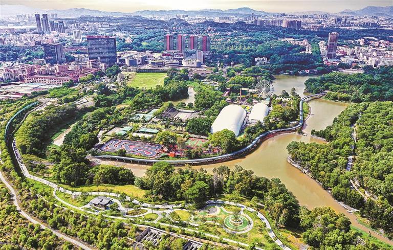 奋进百千万 绘就新图景1.jpg