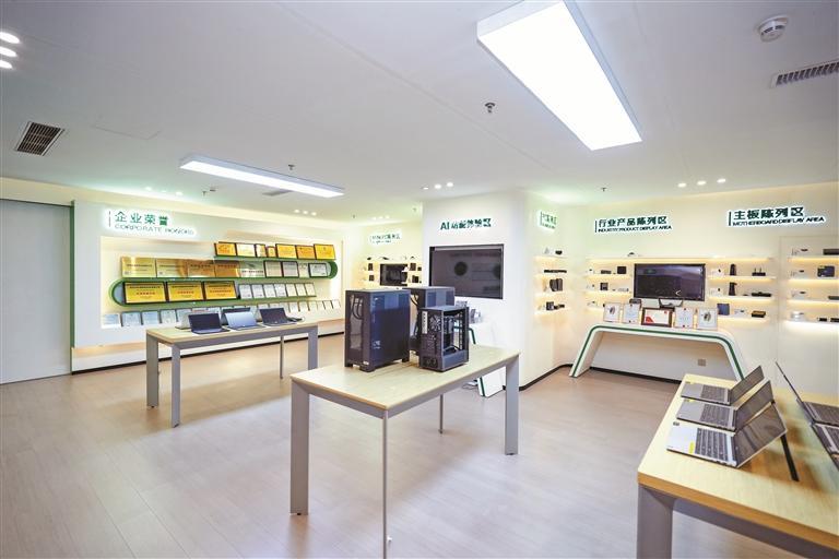 be3bd1e4e07d0258360468e913f98ca1.jpg